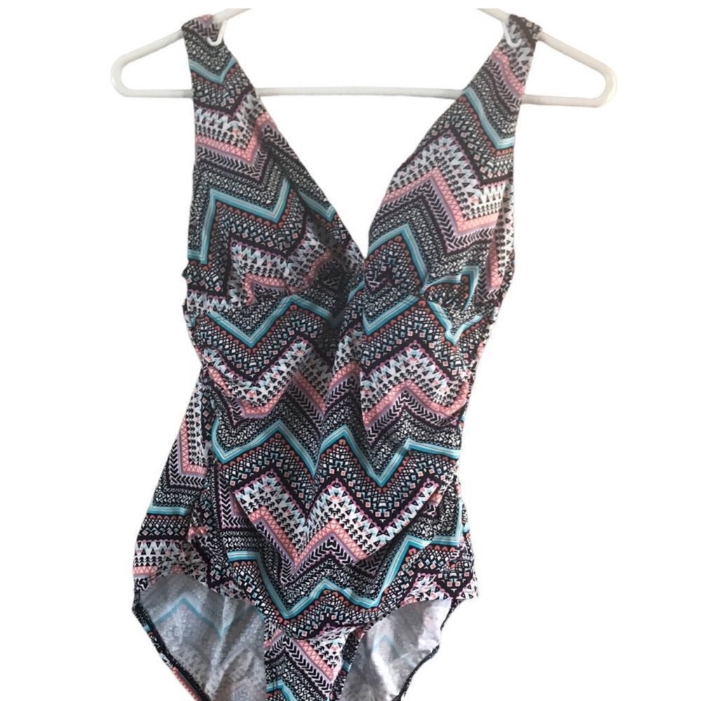 Chevron V-Neck One-Piece Swimsuit in Teal & Pink - Picture 5 of 5